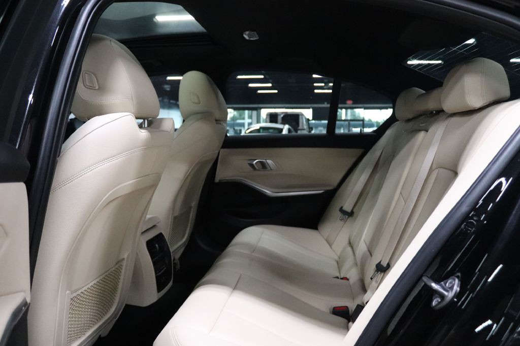 2021 BMW 3 Series Image 14
