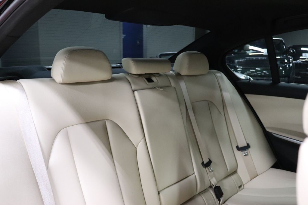 2021 BMW 3 Series Image 20