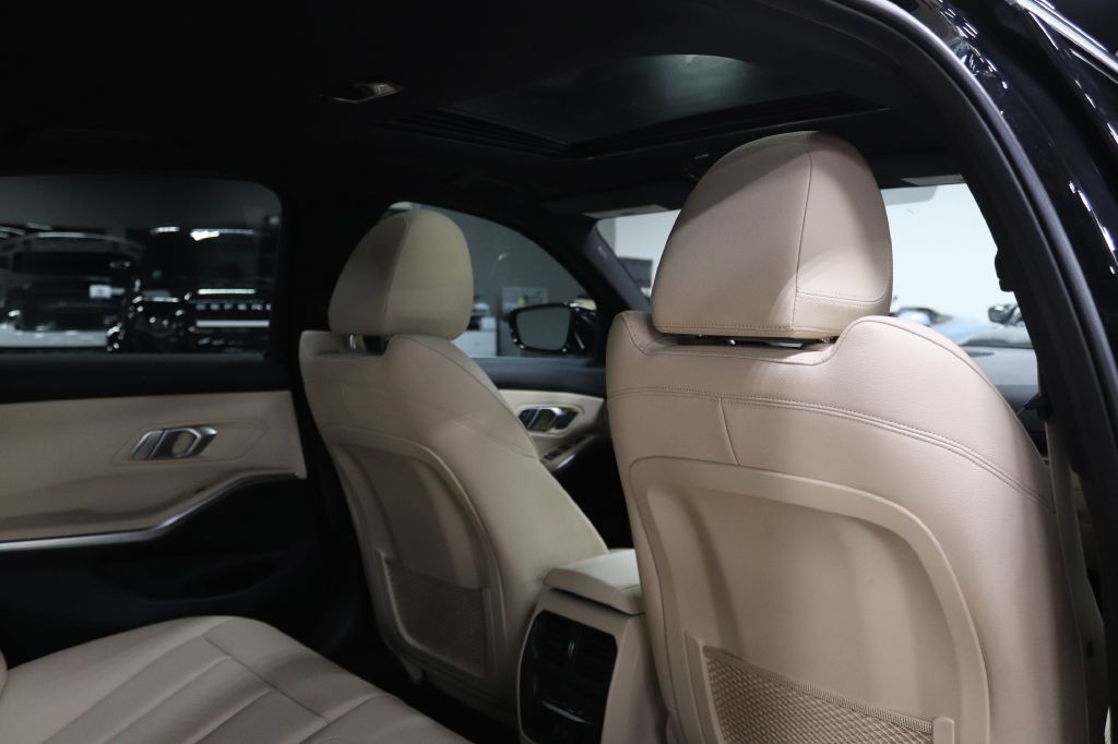 2021 BMW 3 Series Image 21