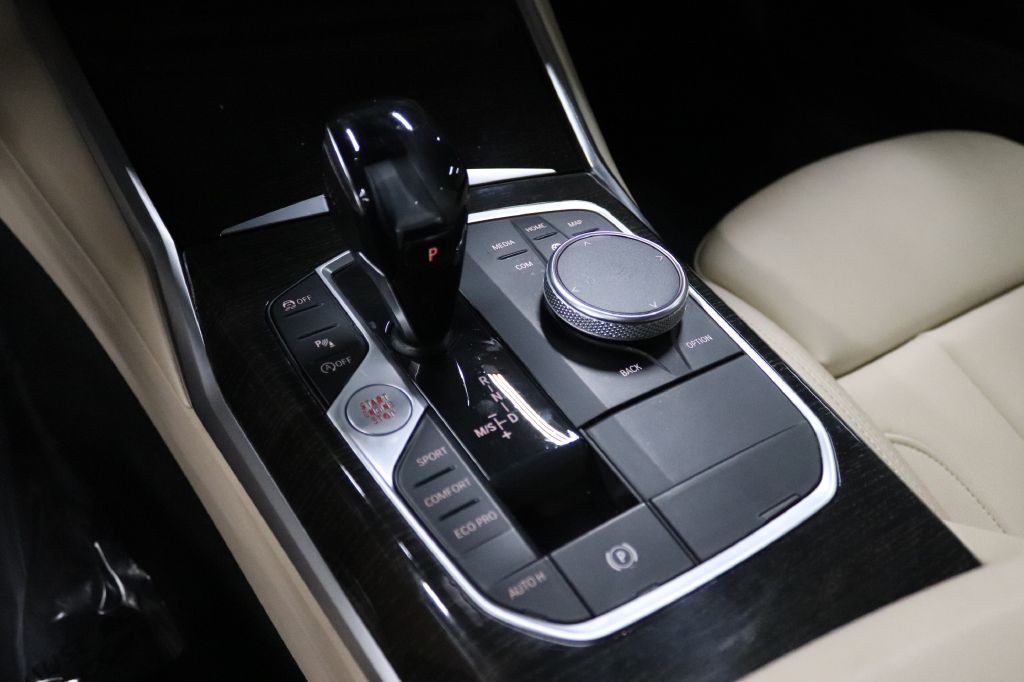 2021 BMW 3 Series Image 31