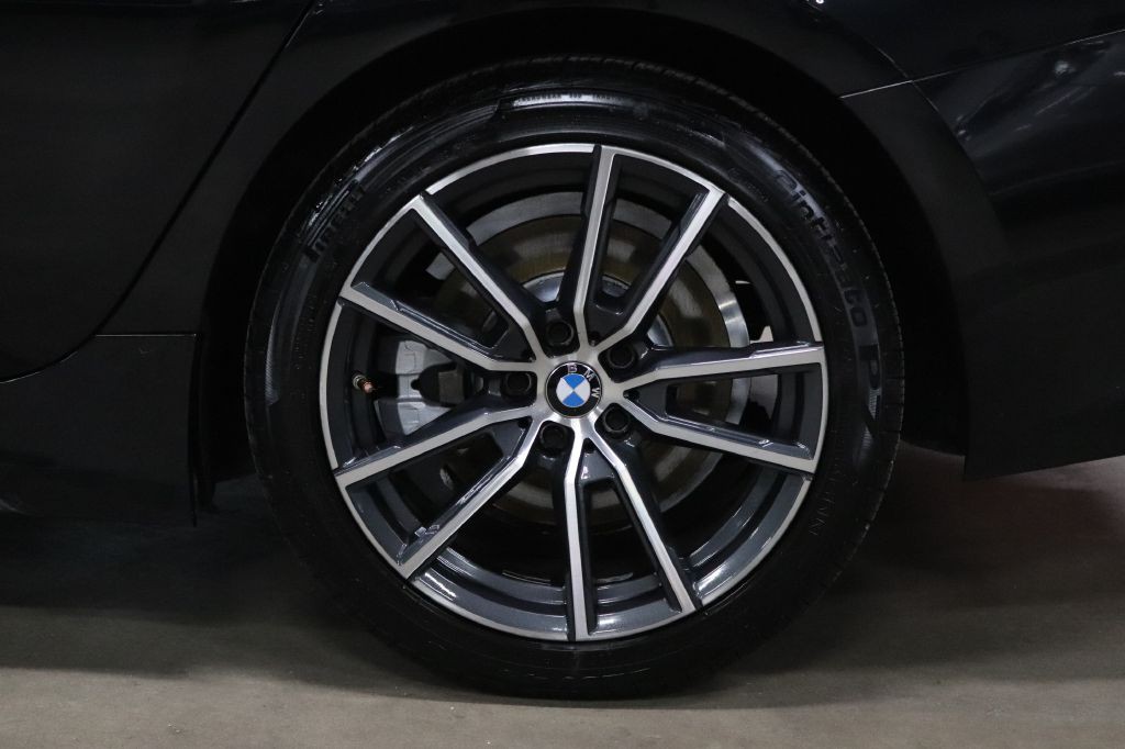 2021 BMW 3 Series Image 39