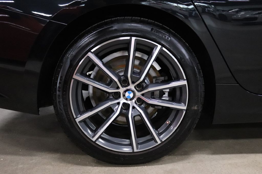 2021 BMW 3 Series Image 40
