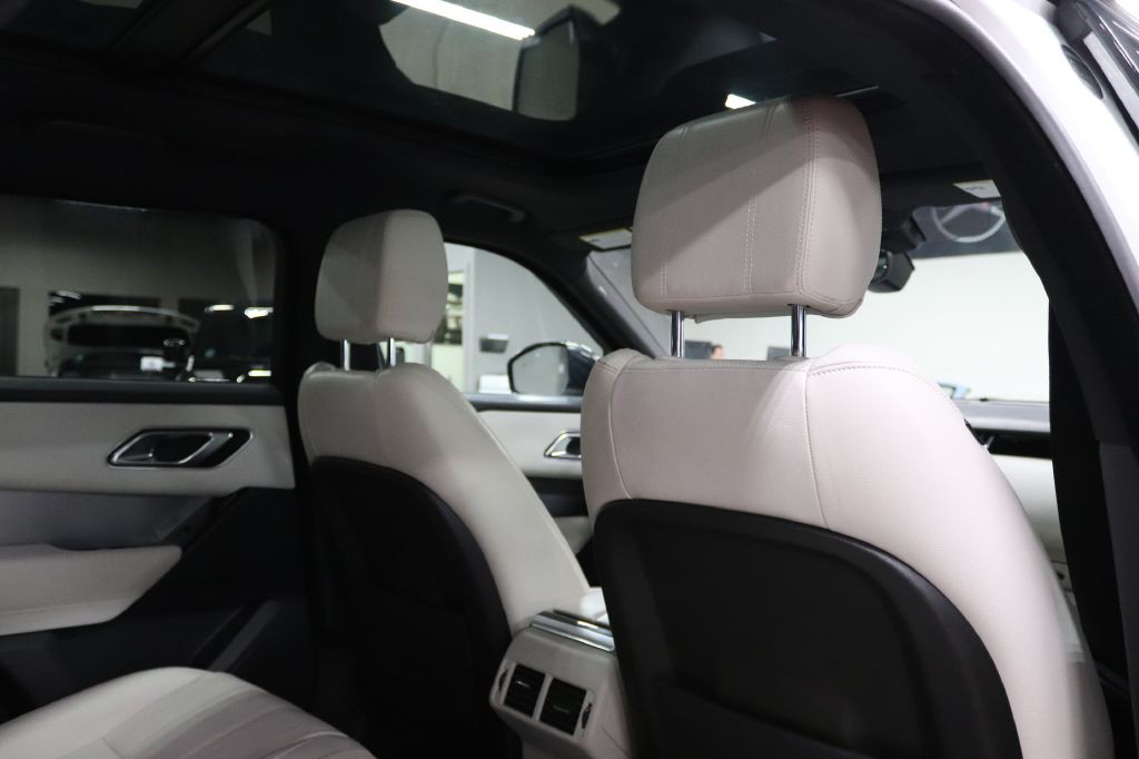 2018 Land Rover Range Rover Image 21