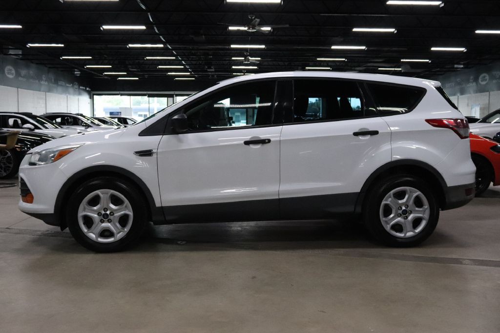 2016 Ford Escape Image 2