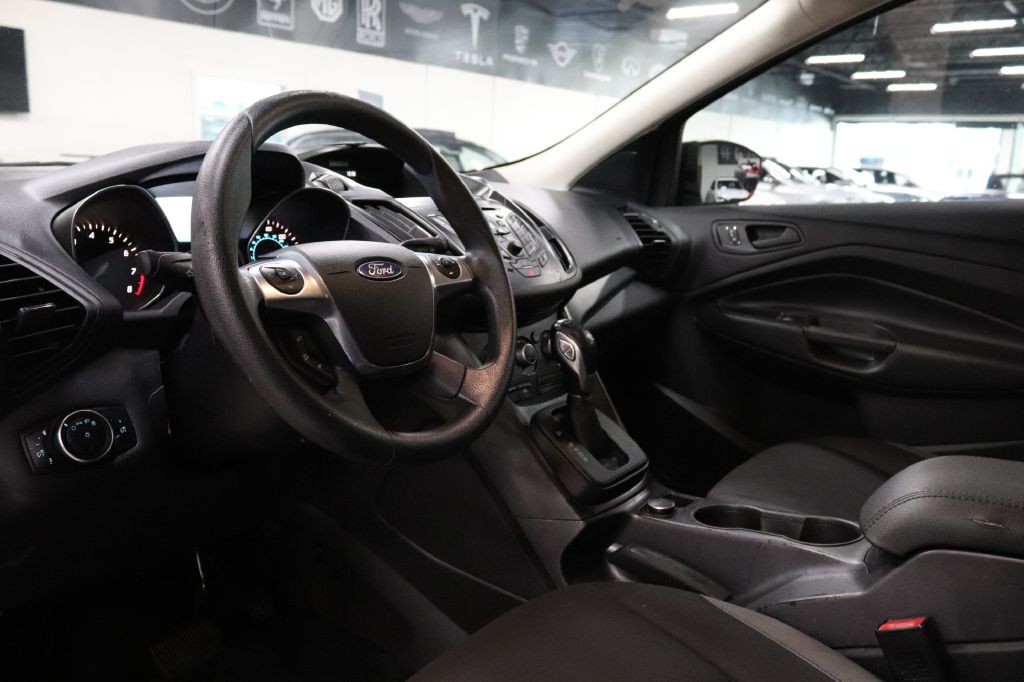 2016 Ford Escape Image 9