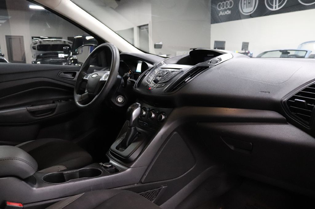 2016 Ford Escape Image 27