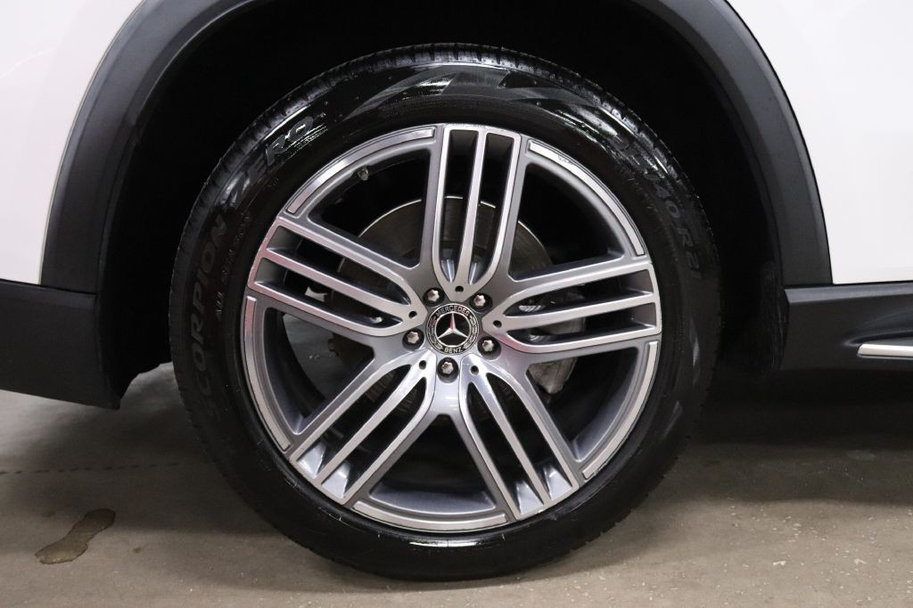 2021 Mercedes-Benz GLS-Class Image 39