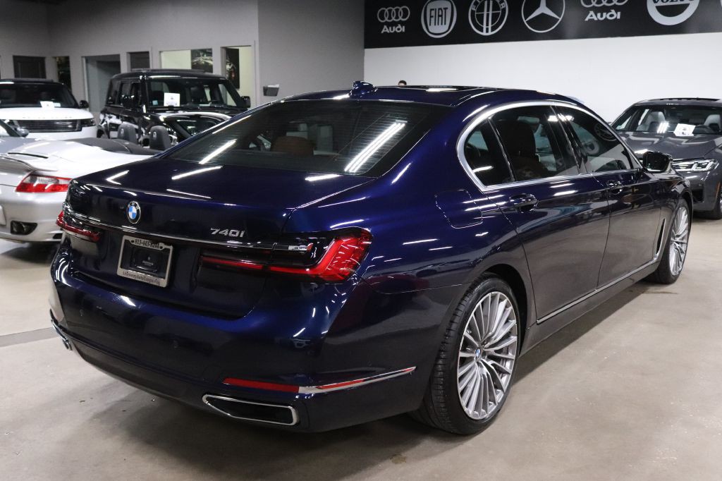 2021 BMW 7 Series Image 4