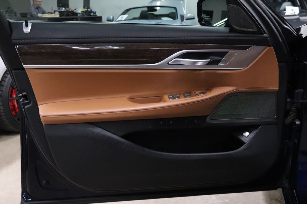 2021 BMW 7 Series Image 8