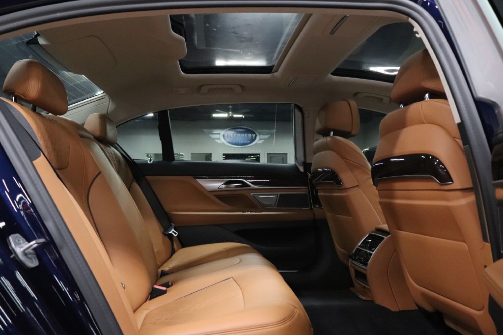 2021 BMW 7 Series Image 18