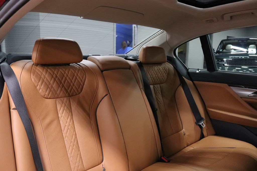 2021 BMW 7 Series Image 19
