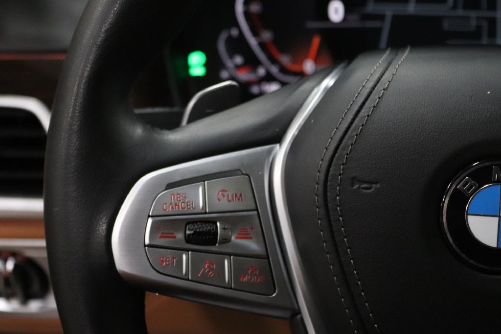 2021 BMW 7 Series Image 27