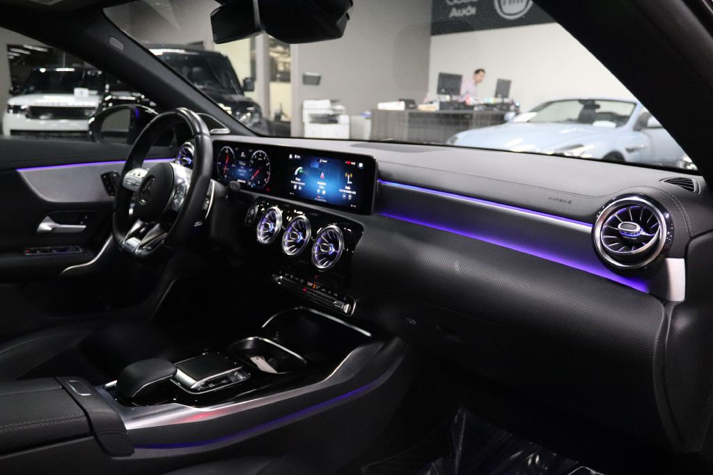 2020 Mercedes-Benz CLA-Class Image 25