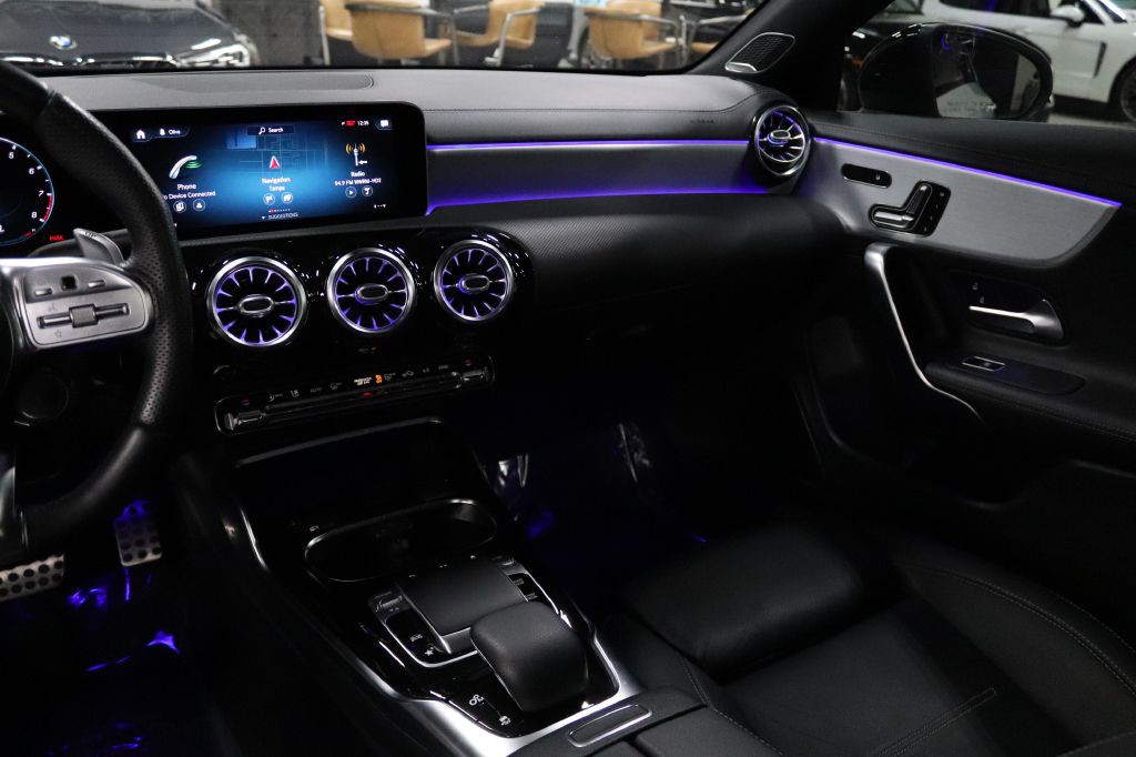 2020 Mercedes-Benz CLA-Class Image 30