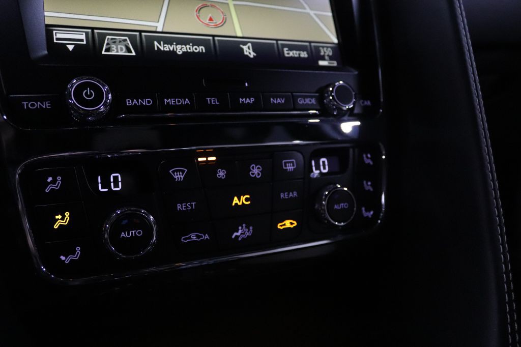 2016 Bentley Flying Spur Image 15