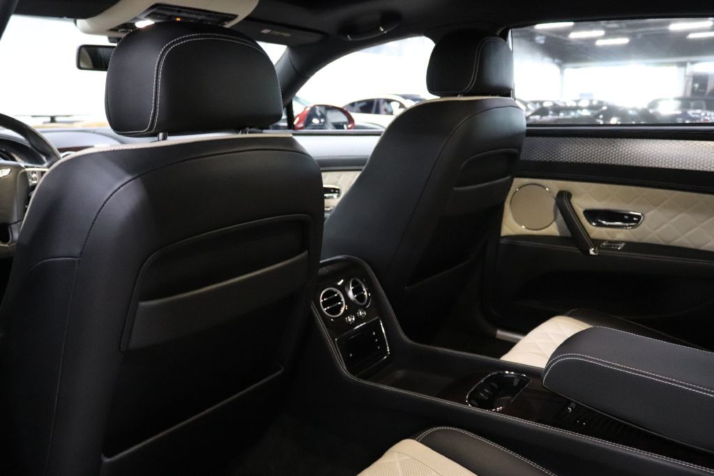 2016 Bentley Flying Spur Image 20