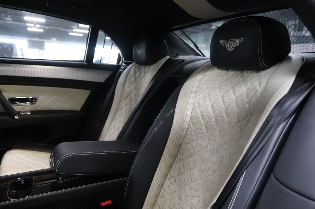 2016 Bentley Flying Spur Image 21