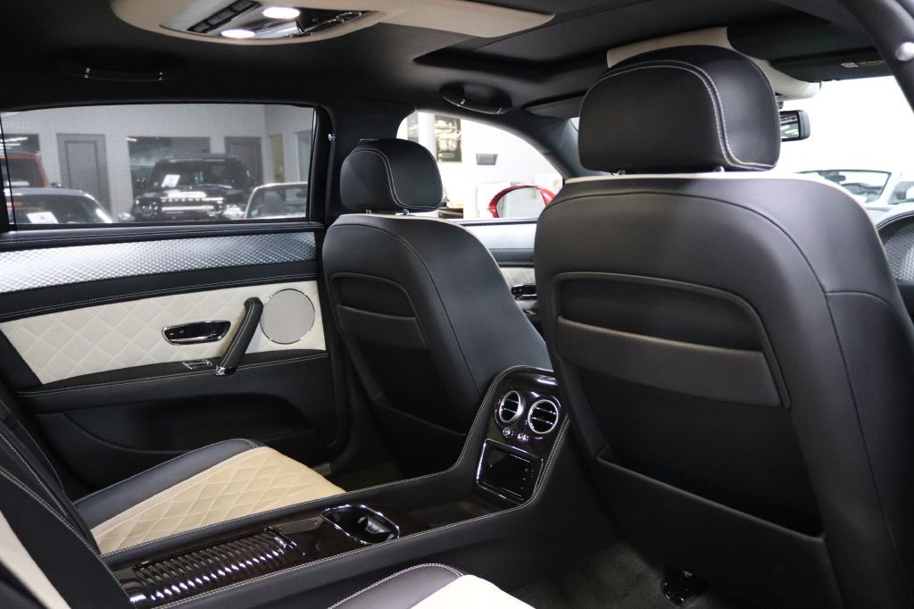 2016 Bentley Flying Spur Image 25