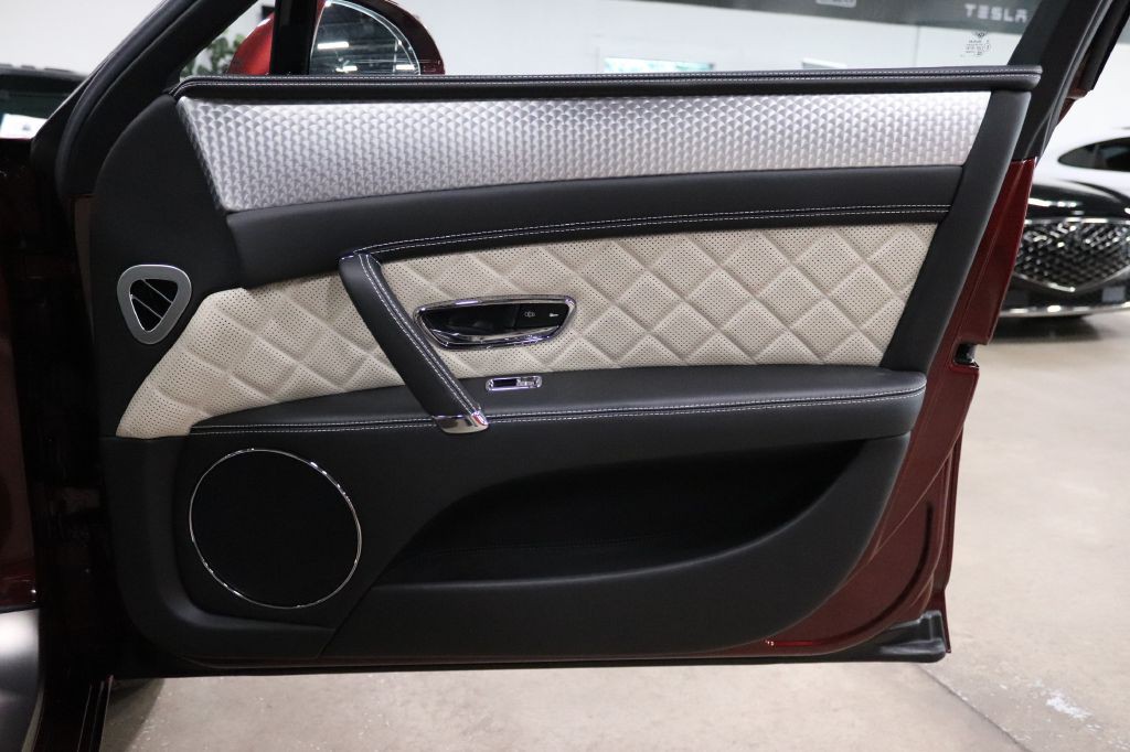 2016 Bentley Flying Spur Image 27