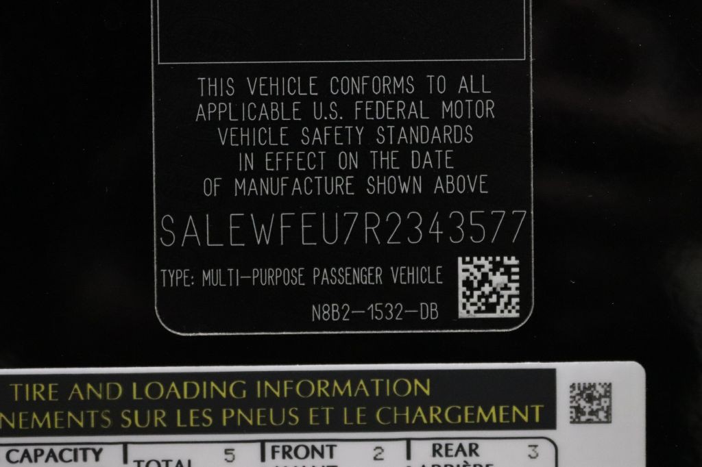 2024 Land Rover Defender Image 35