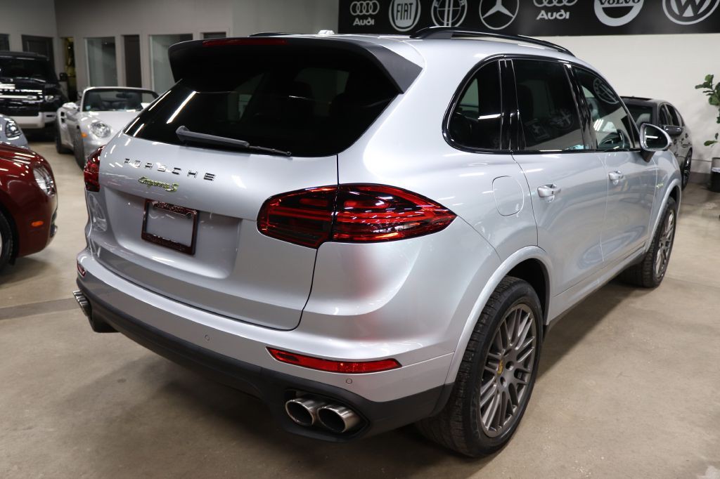 2017 Porsche Cayenne Image 5