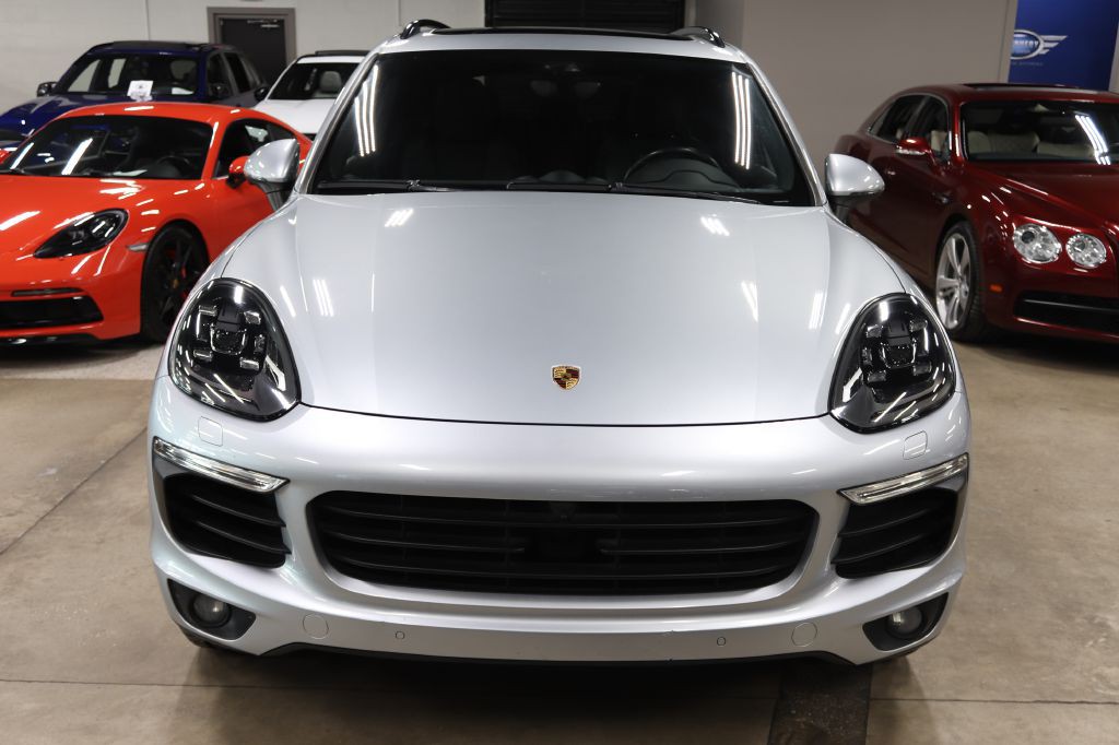 2017 Porsche Cayenne Image 8
