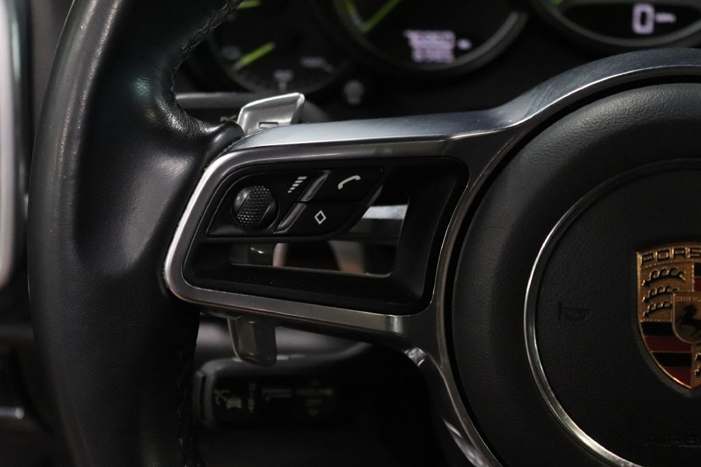 2017 Porsche Cayenne Image 28