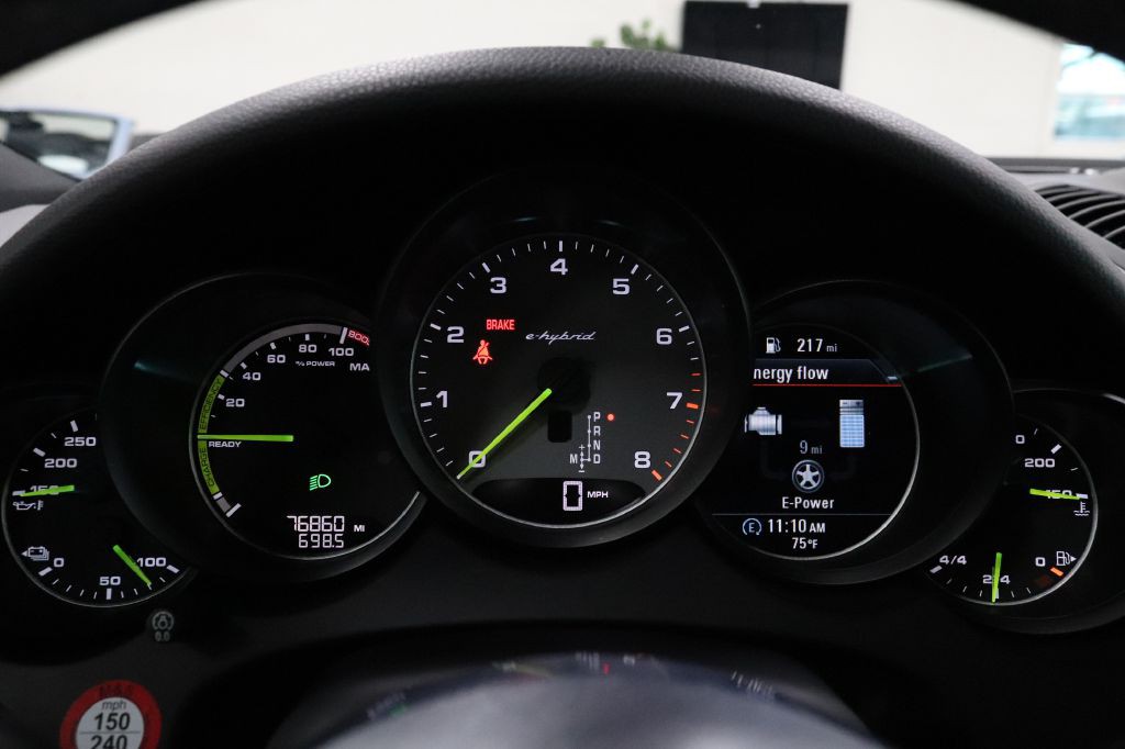 2017 Porsche Cayenne Image 35