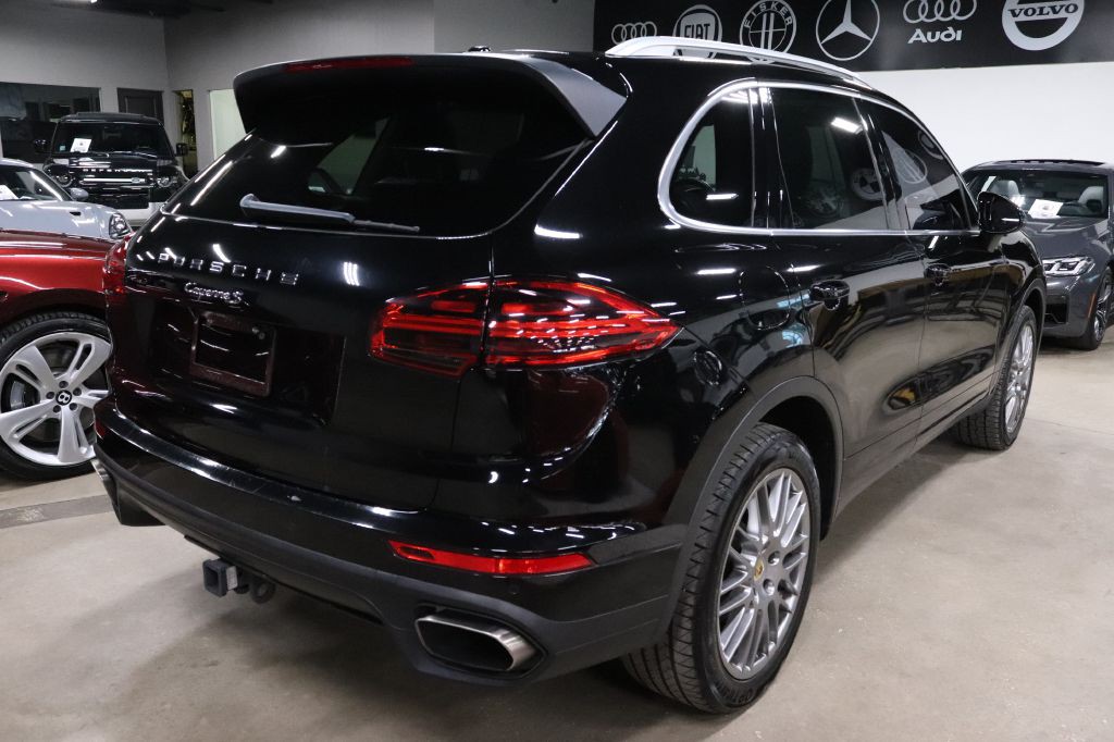 2016 Porsche Cayenne Image 5