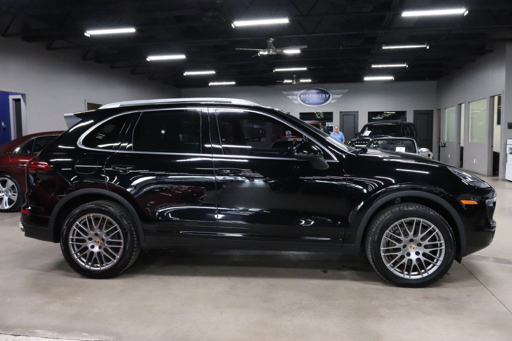2016 Porsche Cayenne Image 6