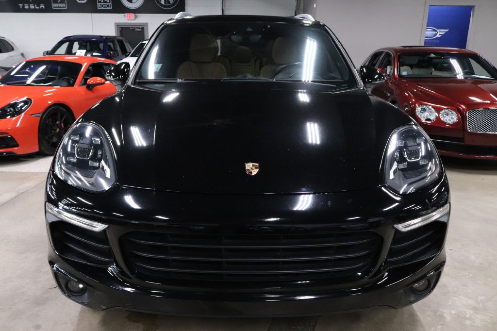 2016 Porsche Cayenne Image 8