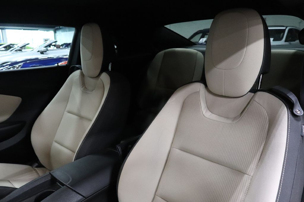 2014 Chevrolet Camaro Image 11