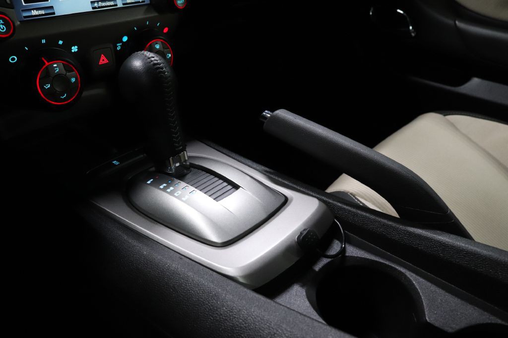 2014 Chevrolet Camaro Image 18