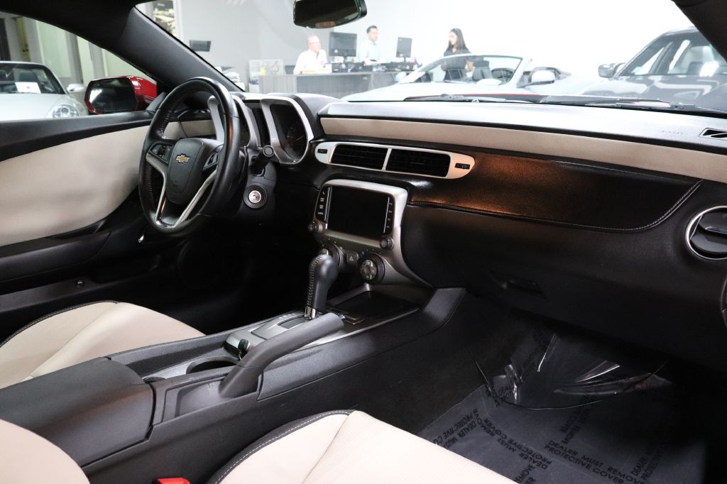 2014 Chevrolet Camaro Image 25