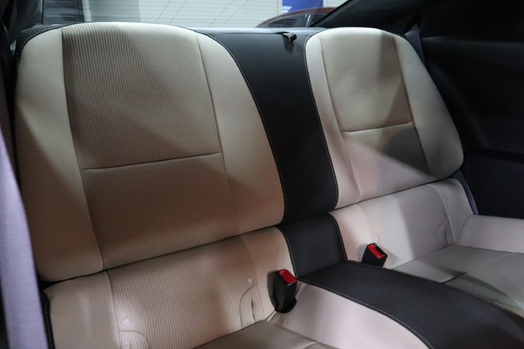 2014 Chevrolet Camaro Image 27