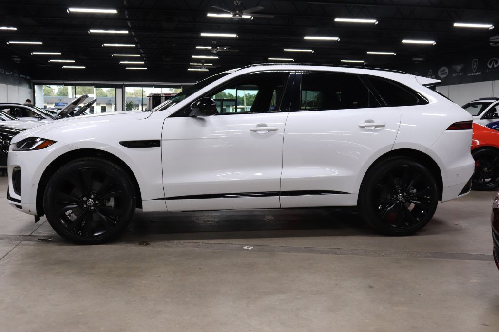 2024 Jaguar F-PACE Image 2