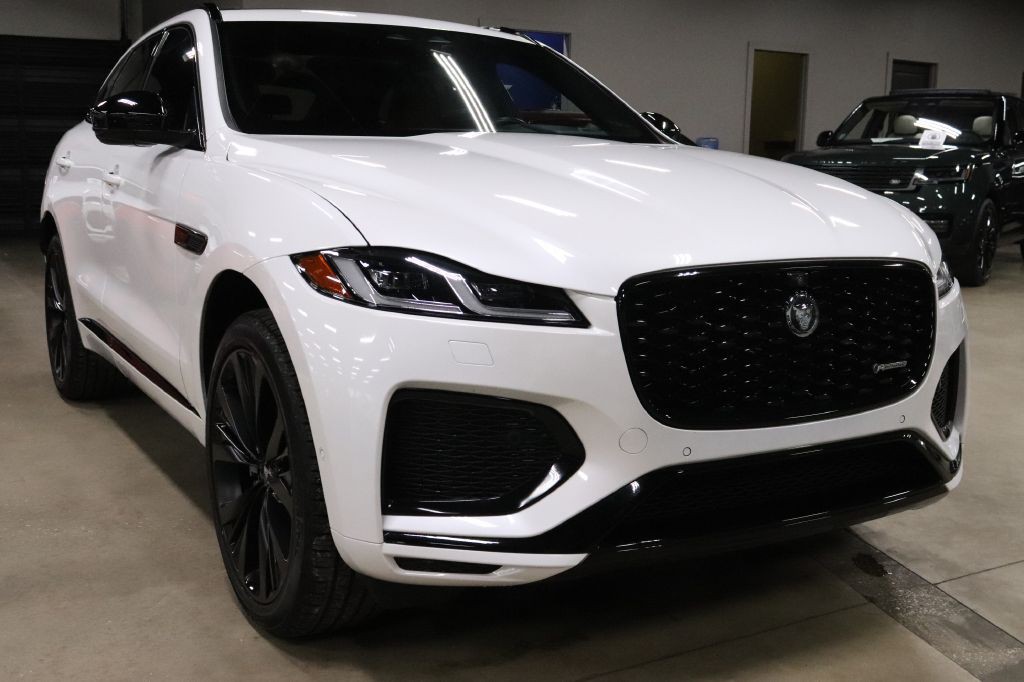 2024 Jaguar F-PACE Image 7