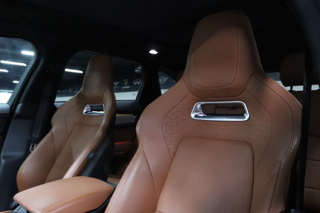 2024 Jaguar F-PACE Image 11