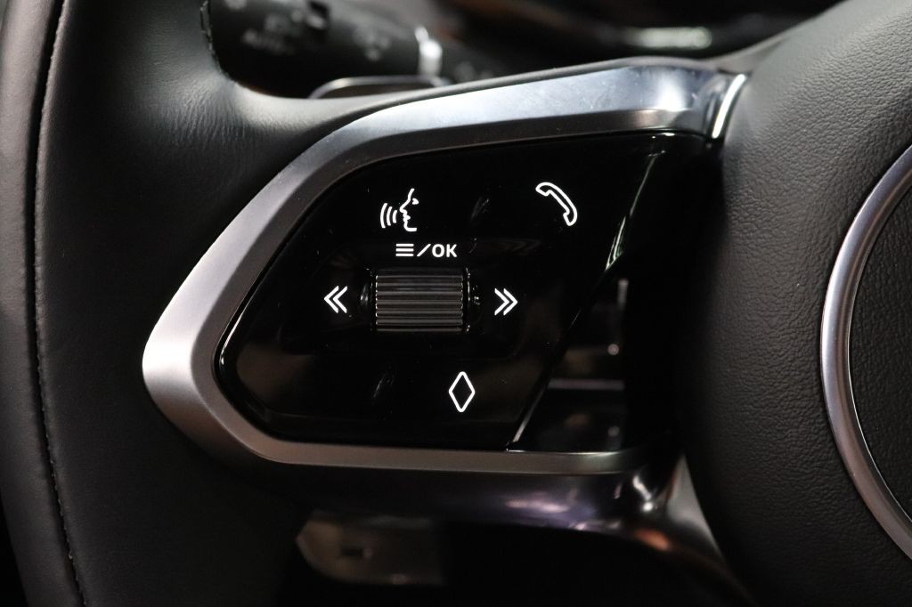 2024 Jaguar F-PACE Image 12