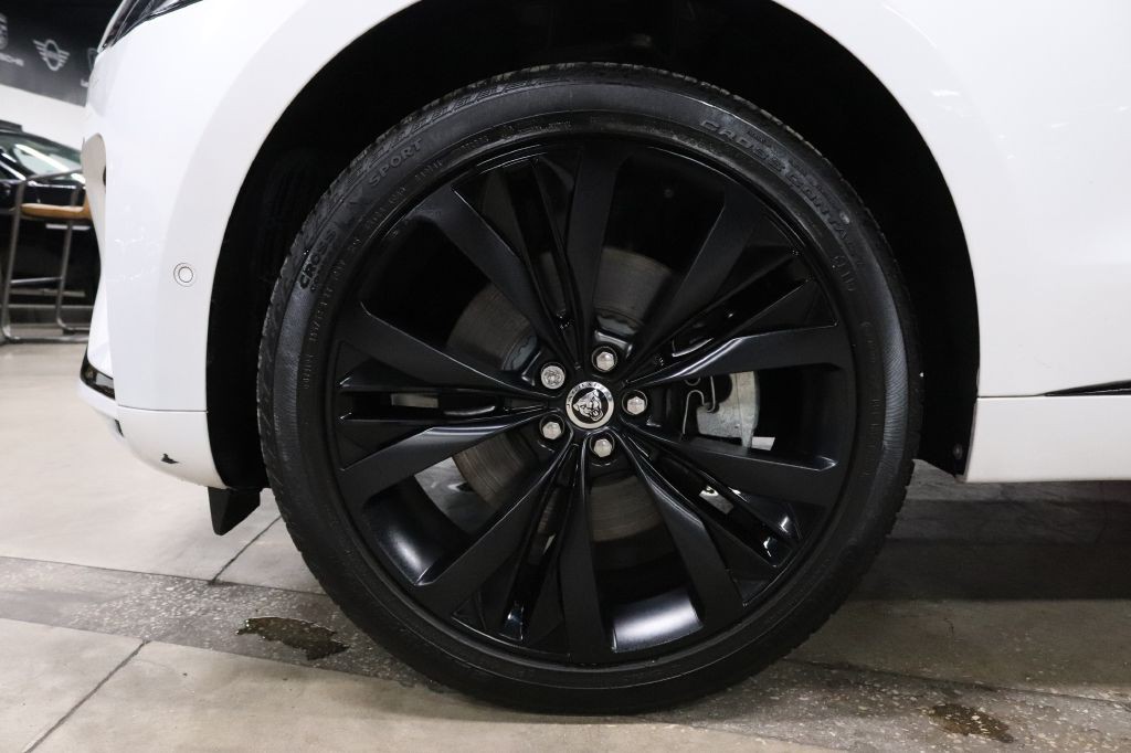2024 Jaguar F-PACE Image 33