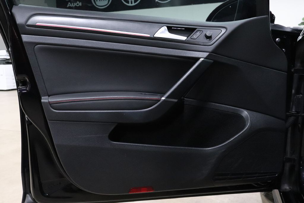 2019 Volkswagen GTI Image 9