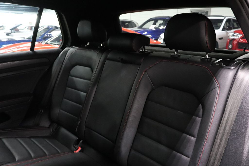 2019 Volkswagen GTI Image 15