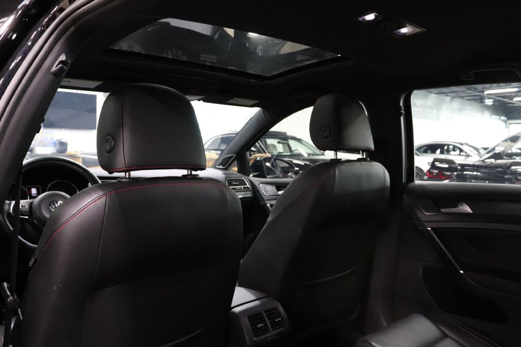 2019 Volkswagen GTI Image 16