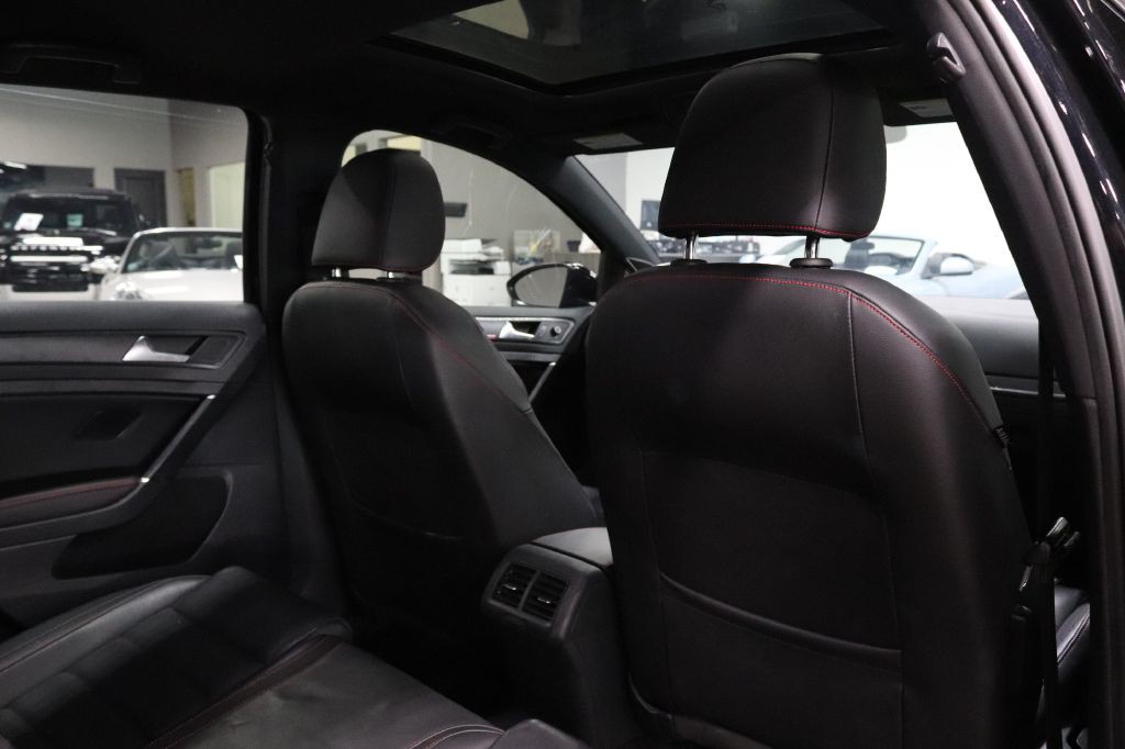 2019 Volkswagen GTI Image 21