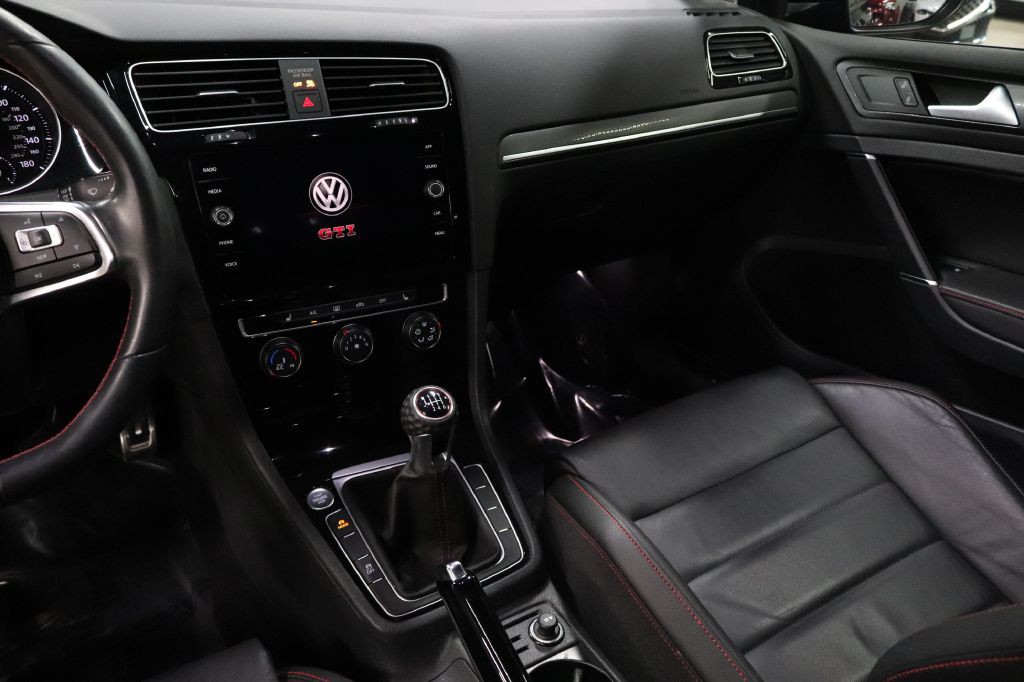 2019 Volkswagen GTI Image 30