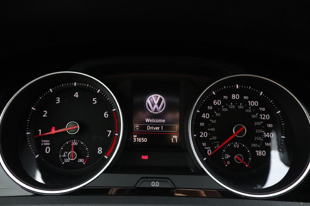 2019 Volkswagen GTI Image 34