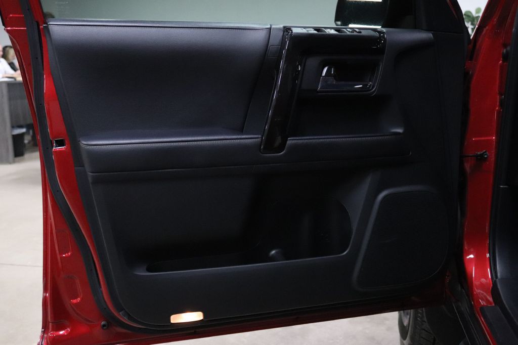 2023 Toyota 4Runner Image 10