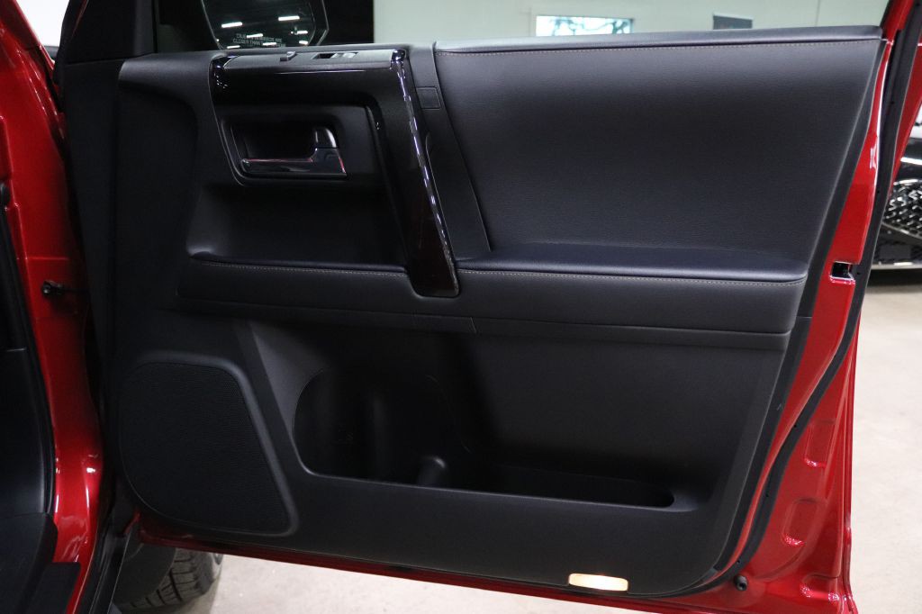 2023 Toyota 4Runner Image 22