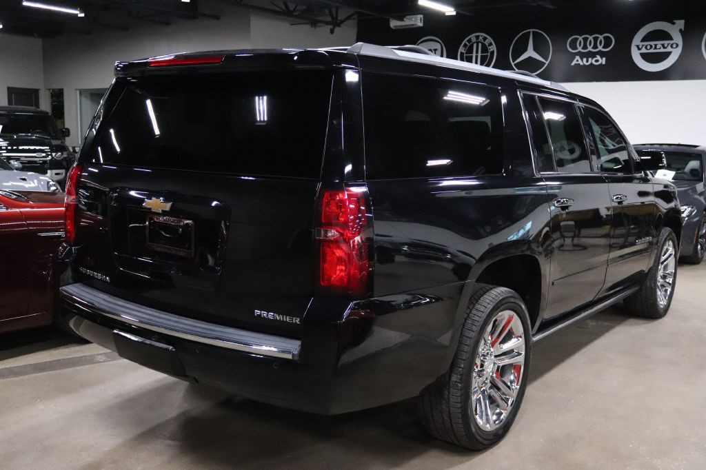 2020 Chevrolet Suburban Image 4