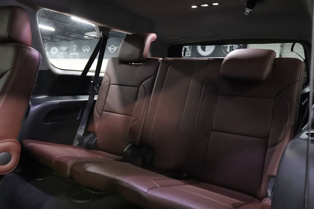 2020 Chevrolet Suburban Image 15